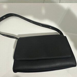 Vera Wang Simply Vera